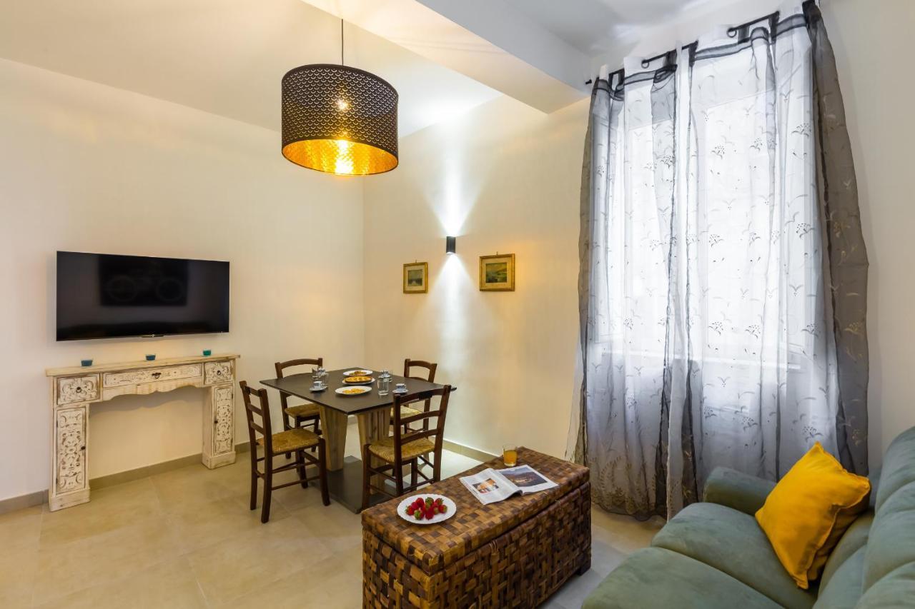 Maradona Place Apartment By Wonderful Italy Napoli Bagian luar foto