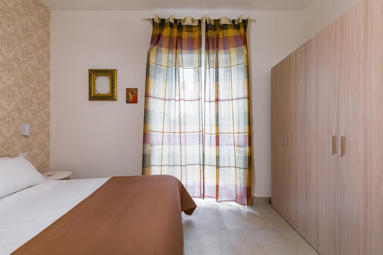 Maradona Place Apartment By Wonderful Italy Napoli Bagian luar foto